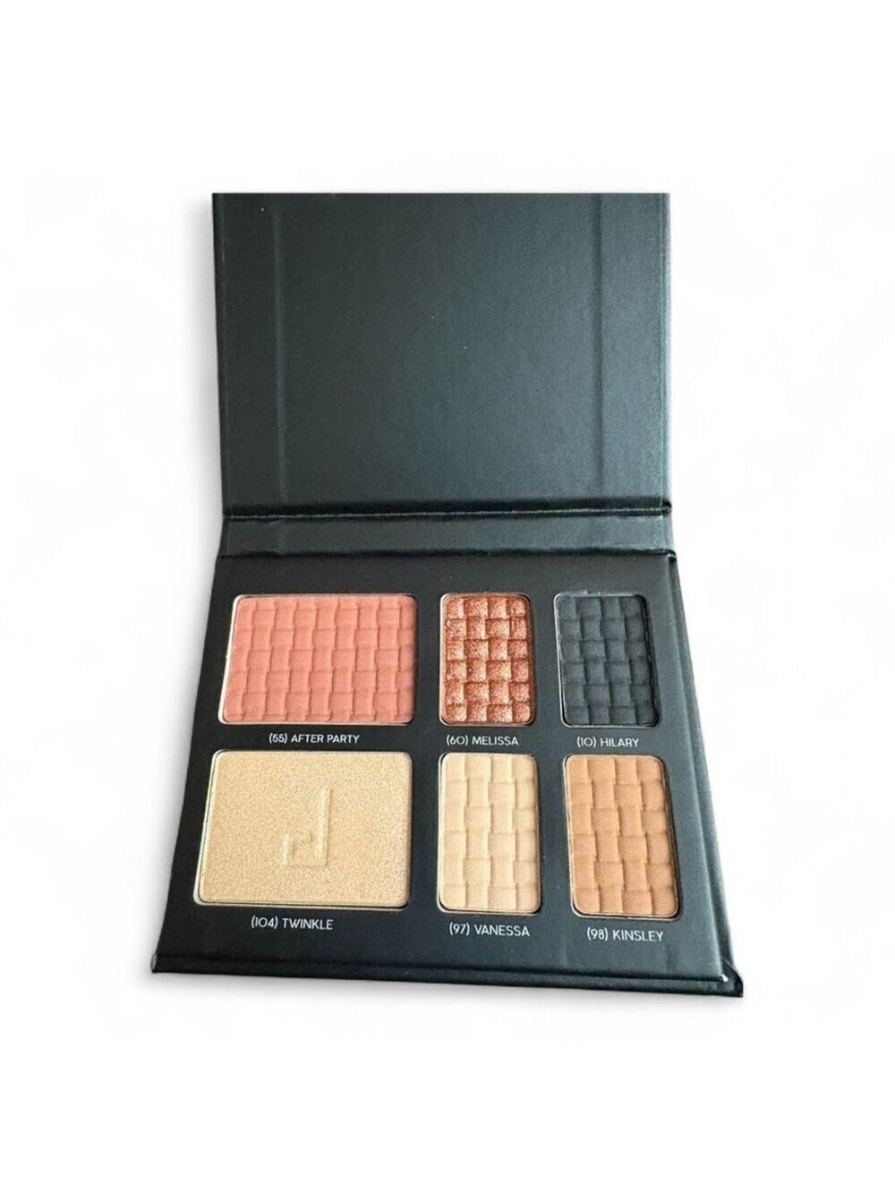 NWOT Doucce Limited Edition On The Go Palette